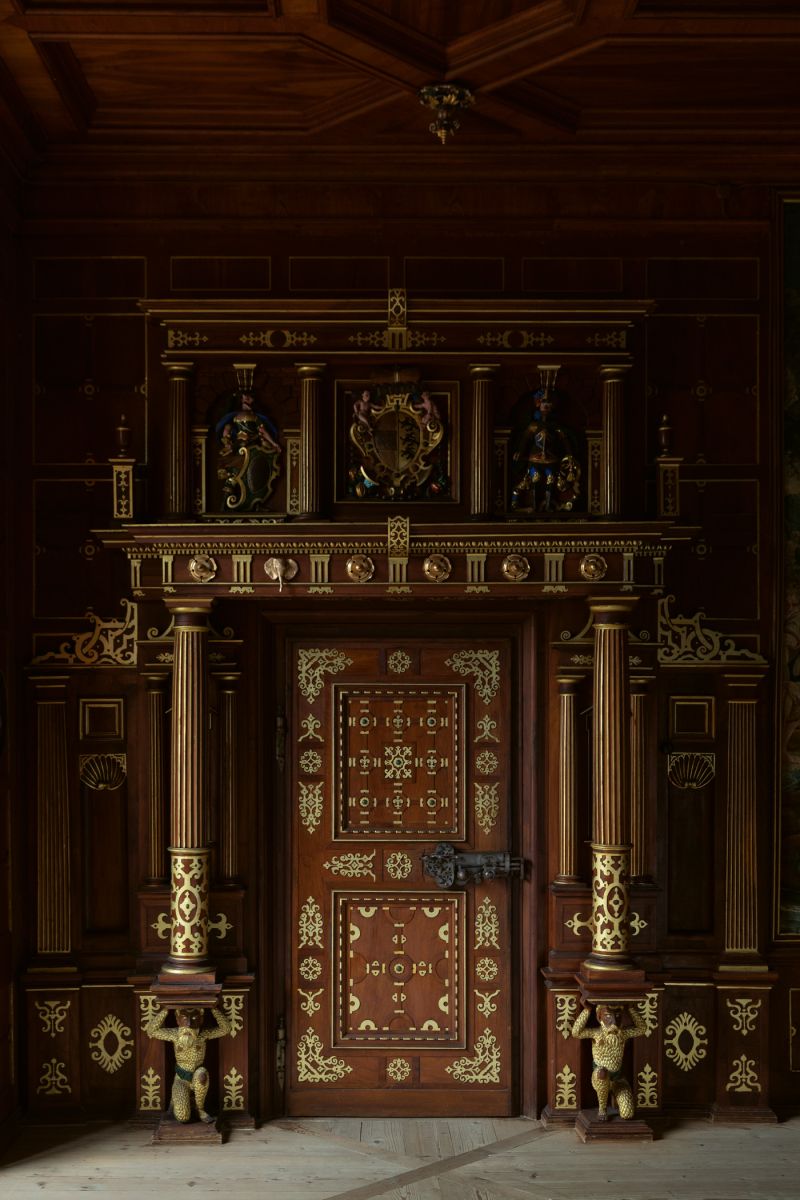 Historical door in Schloss Hollenegg